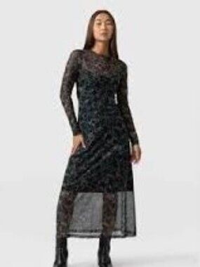 Saint + Sofia Runway Mesh Dress in Sought-After Green Twilight Floral - (14)